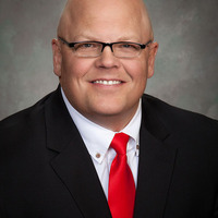 Notary Public in Dickinson, North Dakota 58601, Travis Ellison