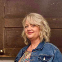 Notary Public in Lawrenceburg, Tennessee 38464, Kimberly Herring