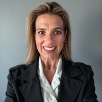 Notary Public in Auburn, California 95602, Julee Zunich