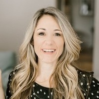 Notary Public in Medina, Minnesota 55356, Jessica Kinsella 