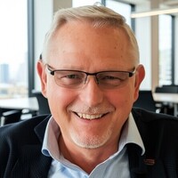 Notary Public in Medford, Oregon 97504, Ronald Crews