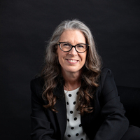 Notary Public in Ventura, California 93003, Dionna Pell
