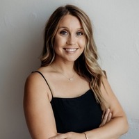 Notary Public in Cambridge City, Indiana 47327, Christian Hall