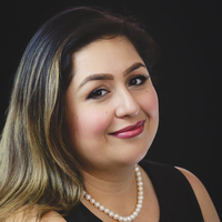 Notary Public in Fallbrook, California 92028, Eren Sanchez 