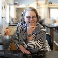 Notary Public in Henderson, Nevada 89015, Michelle Wakisaka-Hooker