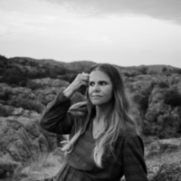 Notary Public in Midwest City, Oklahoma 73110, Crystal Stone