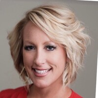 Notary Public in Leawood, Kansas 66209, Megan Overlease