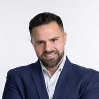 Notary Public in Miami, Florida 33174, Damian Ruiz