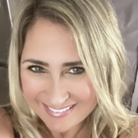 Notary Public in Huntington Beach , California 92648, Sera Schroeder