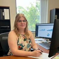 Notary Public in Phoenix, Arizona 85029, Amira Ahnad