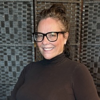 Notary Public in Phoenix , Arizona 85024, April Hyatt