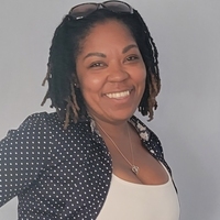 Notary Public in Long Beach , California 90804, Tynisha  Robins 