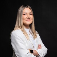 Notary Public in Irvine, California 92614, Irina Magistrova