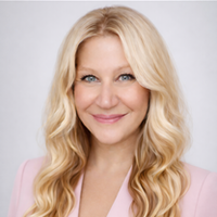 Notary Public in Spirit Lake, Iowa 51360, Ashley Mears