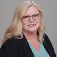 Notary Public in Huntington Beach , California 92647, Stephanie Peck