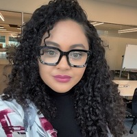 Notary Public in Brisbane, California 94005, Laura Webb