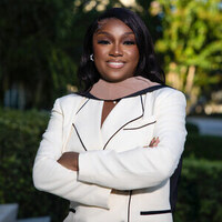 Notary Public in West Palm Beach, Florida 33407, Lori-Ann  McKenzie 