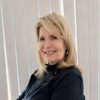 Notary Public in Winter Haven, Florida 33881, Maria Eugenia Chávez 