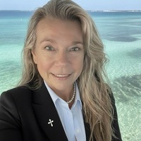 Notary Public in Miramar Beach, Florida 32550, Staci Roberts