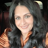 Notary Public in Perris, California 92571, Lisa Batshon