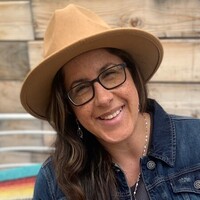 Notary Public in Roscoe, Illinois 61073, Zoey Nunes