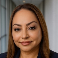 Notary Public in Phoenix, Arizona 85041, Heather Vanallen