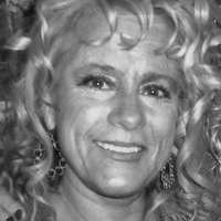 Notary Public in Renton, Washington 98058, Tiffany Renee Knudson