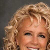 Notary Public in Renton, Washington 98058, Tiffany Renee Knudson