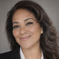 Notary Public in Riverbank , California 95367, Ana Denczek