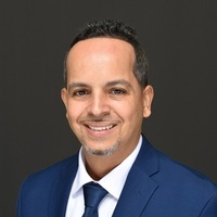 Notary Public in Orlando, Florida 32828, Omar Figueroa