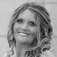 Notary Public in Mckinney, Texas 75071, Angie Ward