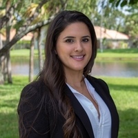 Notary Public in Miami, Florida 33185, Jennifer Pinilla