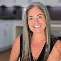 Notary Public in Tampa, Florida 33603, Tia Dudley