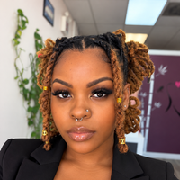 Notary Public in Chicago, Illinois 60637, Sheria Buckley