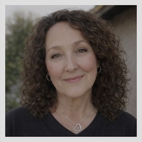 Notary Public in Fallbrook, California 92028, Patricia Locke