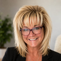 Notary Public in Elyria, Ohio 44035, Lisa  Cole