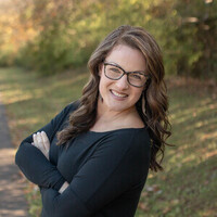 Notary Public in Lakeland, Tennessee 38002, Erin Deakins