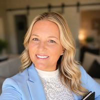 Notary Public in Mukwonago, Wisconsin 53149, Megann Rasmussen