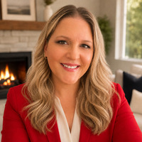 Notary Public in Mukwonago, Wisconsin 53149, Megann Rasmussen