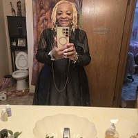 Notary Public in center, Texas 75935, Bonnie  McClain 