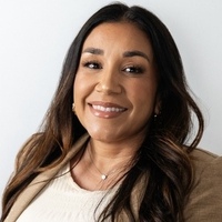 Notary Public in San pedro, California 90731, Veronica Paiz