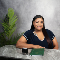 Notary Public in Topeka, Kansas 66611, Shabrie Gray