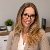 Notary Public in foster, Rhode Island 02825, amanda izzi