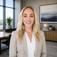 Notary Public in Winchester, California 92596, Jeannie Kelly