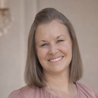 Notary Public in Elgin, Texas 78621, Wendy Sowell
