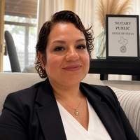 Notary Public in Grand Prairie, Texas 75052, lizbeth hoyos