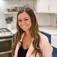 Notary Public in Johnston, Rhode Island 02919, Caroline Linhares