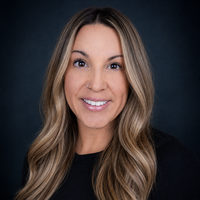 Notary Public in Peoria, Arizona 85383, Elizabeth Clevenger