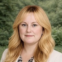 Notary Public in Seattle, Washington 98133, Lisza Darling