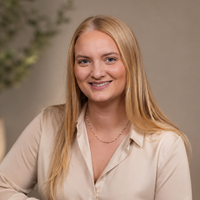 Notary Public in San Juan Bautista, California 95045, Jade Potter